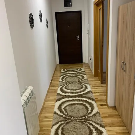 Lux Centro Palace Apartment Cacak